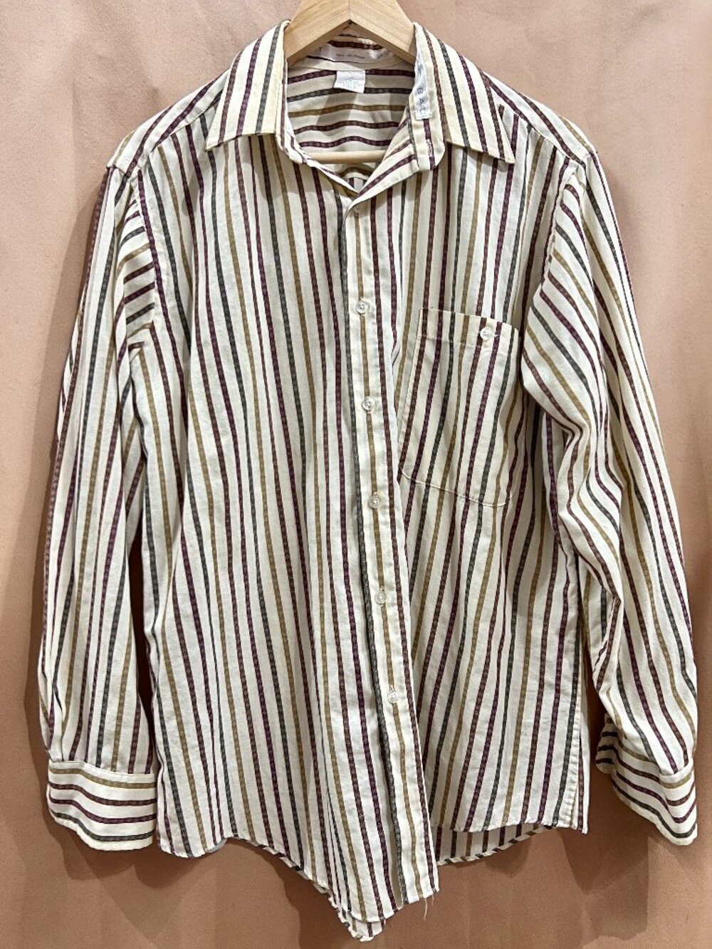 Van Heusen Baccarat Cream Striped Button Down Shirt Cotton Blend Mens M Vintage